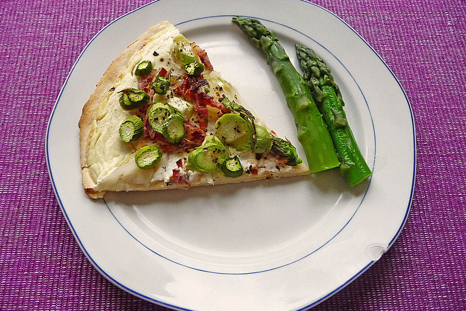 feuervogels Spargel-Flammkuchen