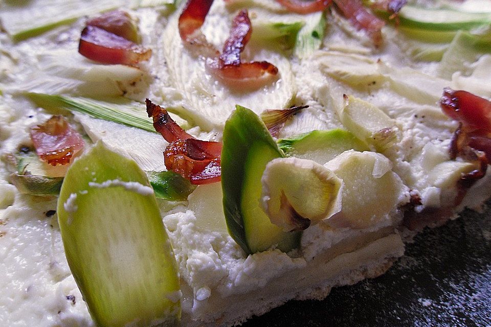 feuervogels Spargel-Flammkuchen