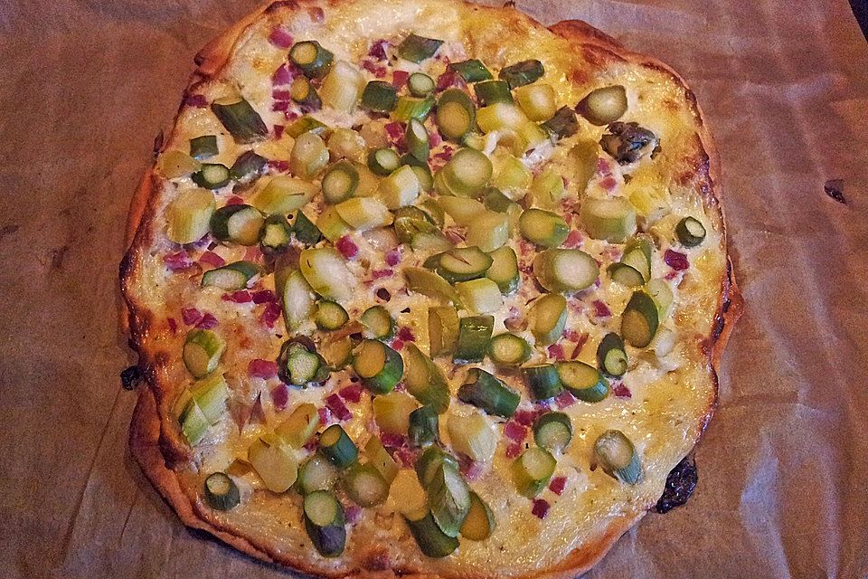 feuervogels Spargel-Flammkuchen