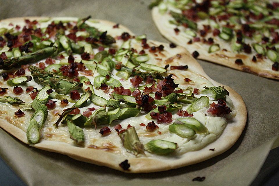 feuervogels Spargel-Flammkuchen