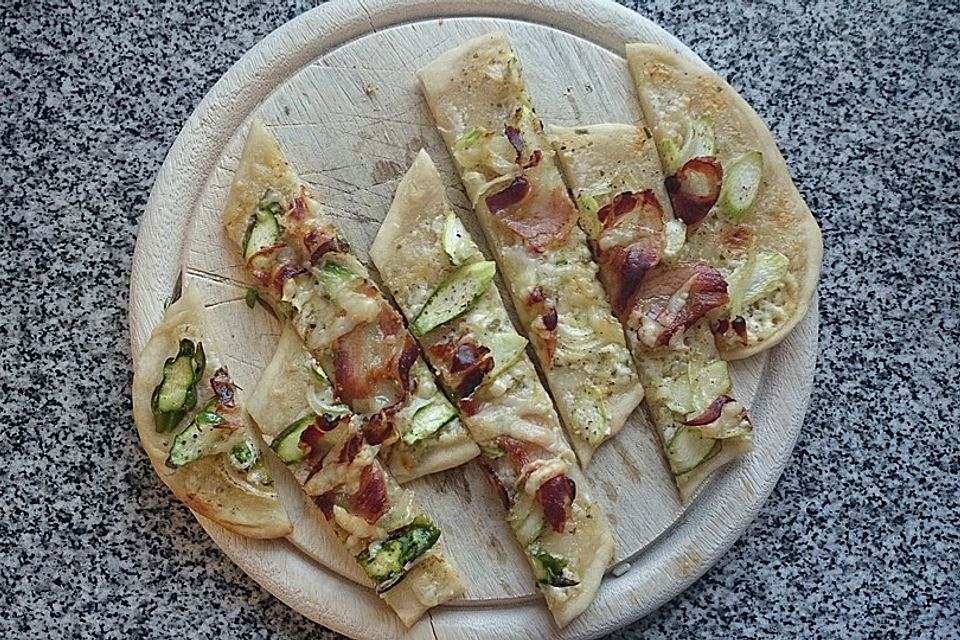 feuervogels Spargel-Flammkuchen