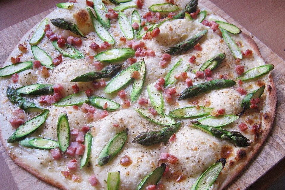 feuervogels Spargel-Flammkuchen