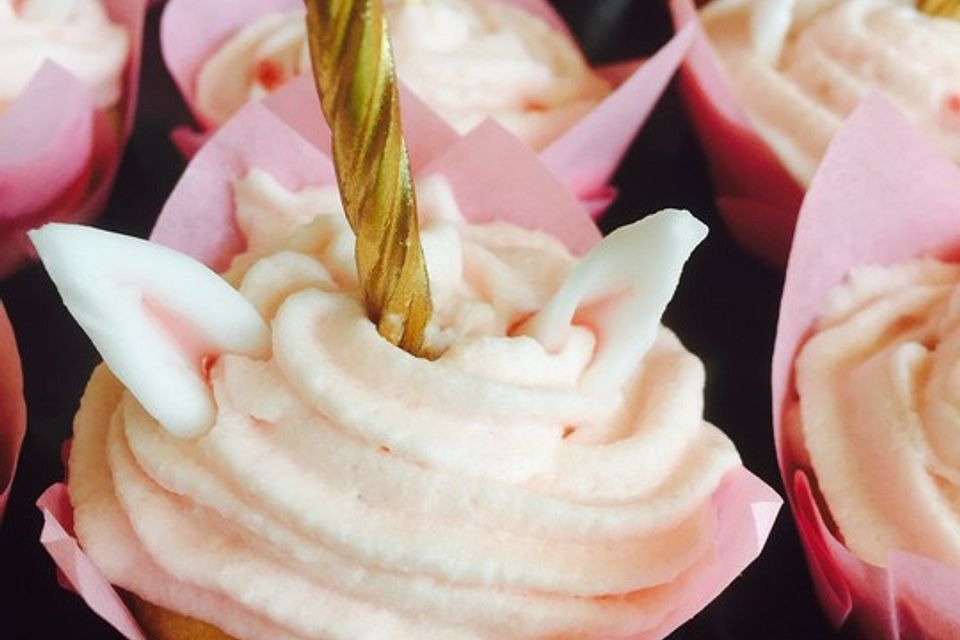 Strawberry & Cream Muffins