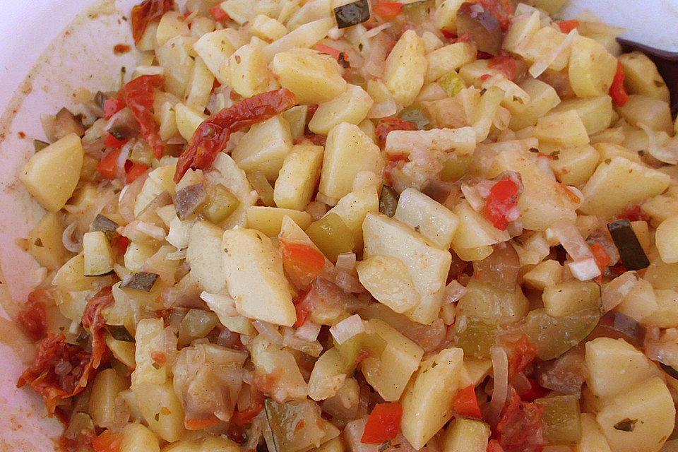 Kartoffelsalat mediterran