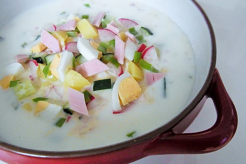 Russische Sommersuppe