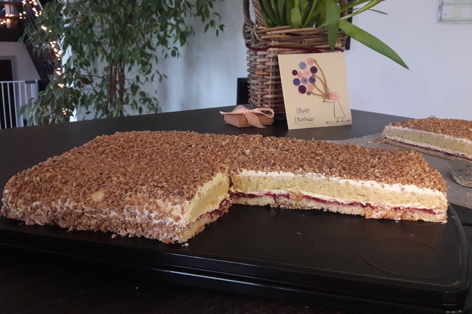 Frankfurter Kranz Schnitten