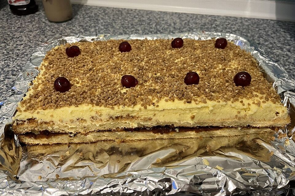 Frankfurter Kranz Schnitten