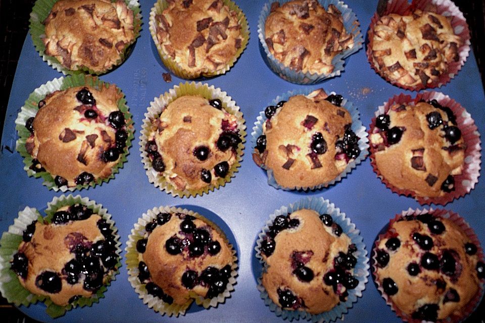 Muffins mit verschiedenem Obst