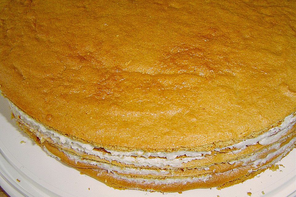 Honigkuchen mit Grießfüllung