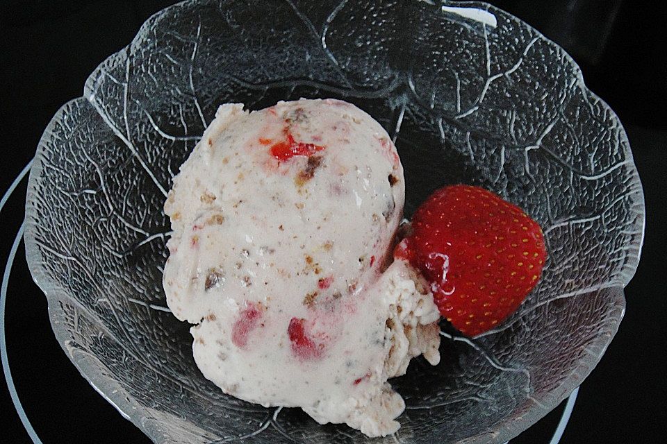 Strawberry Cheesecake Ice Cream