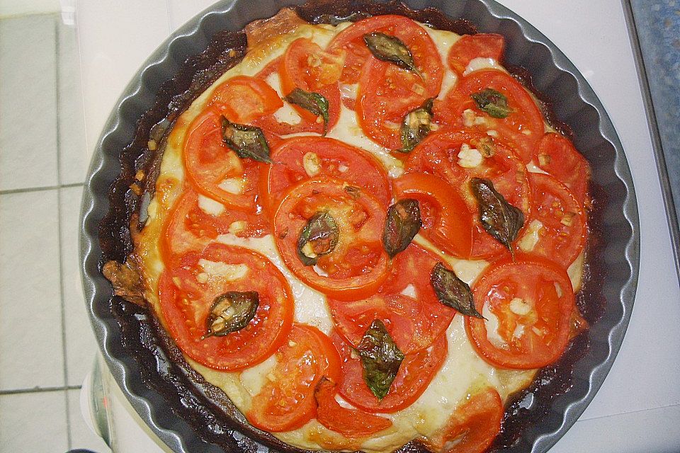 Tomate - Basilikum - Mozzarella - Tarte