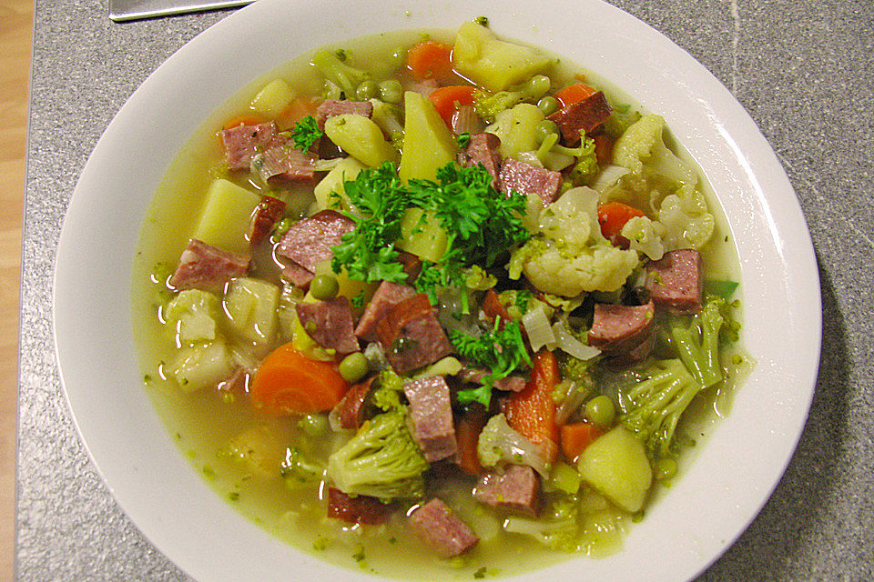 Omis Gemüsesuppe