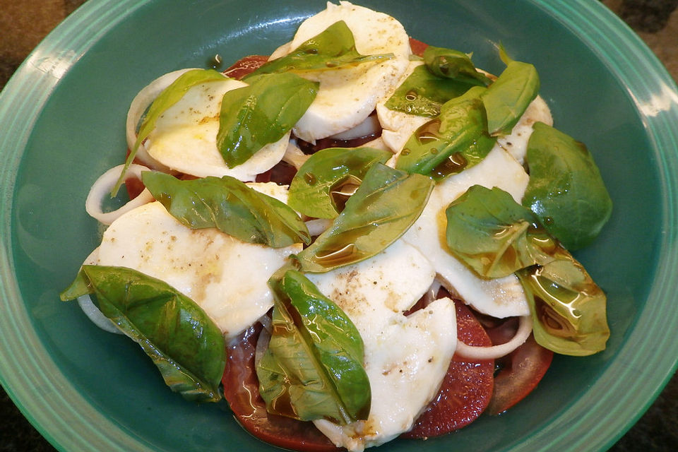 Mozarella mit Tomaten