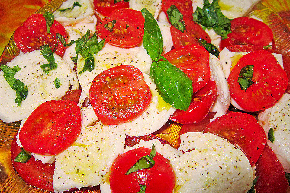 Mozarella mit Tomaten