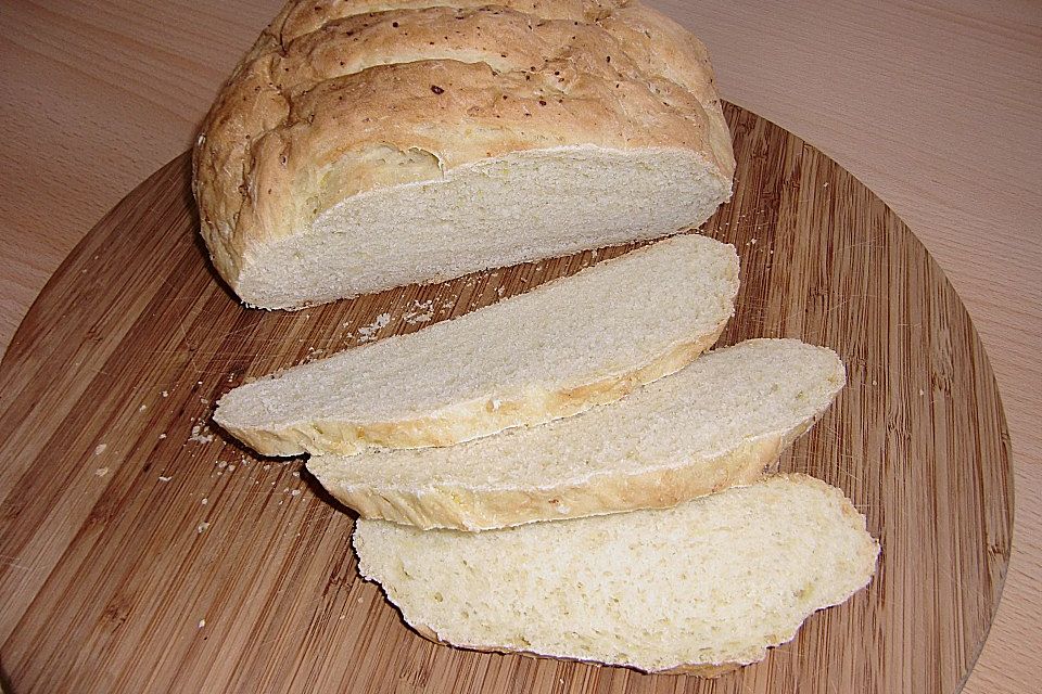 Deftiges Weißbrot