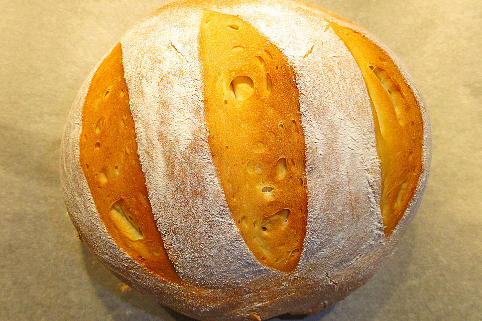 Deftiges Weißbrot