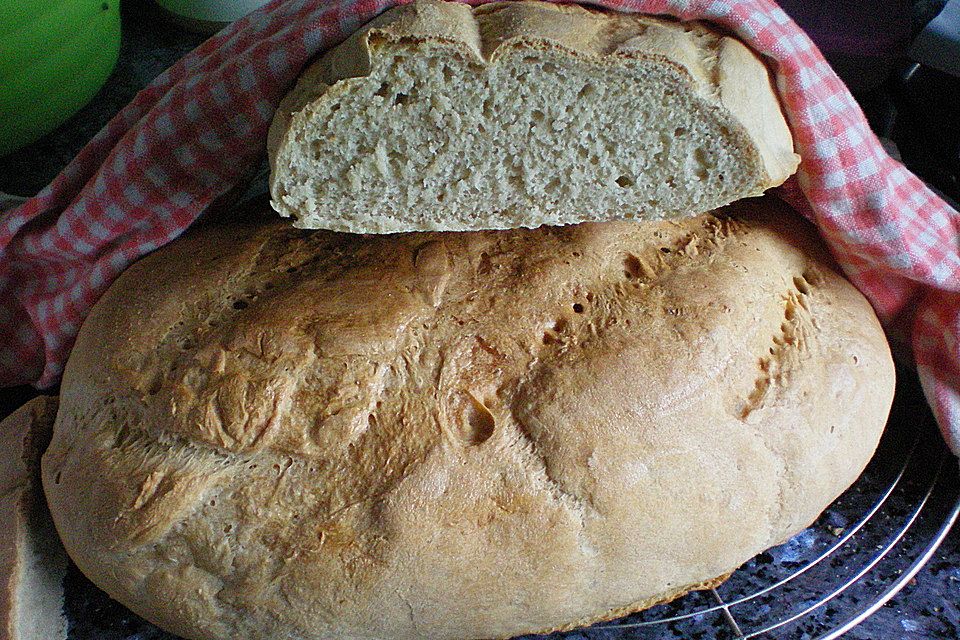 Deftiges Weißbrot