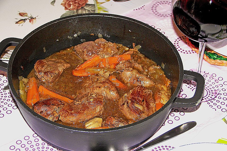 Lamm in karamellisierter Sauce