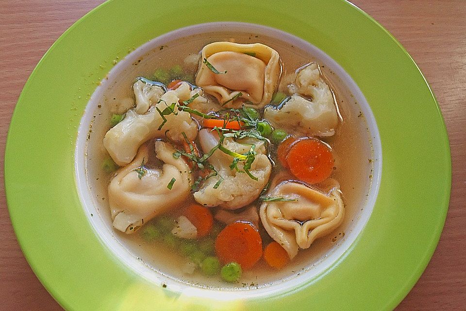 Tortellinisuppe