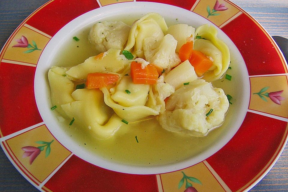 Tortellinisuppe