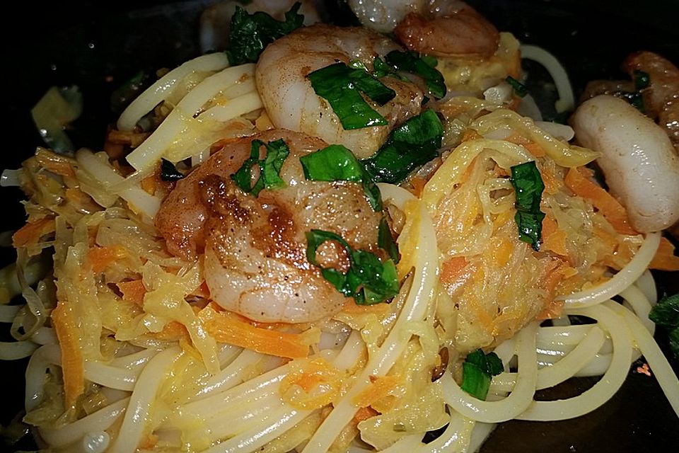 Sauerkrautspaghetti mit Scampi