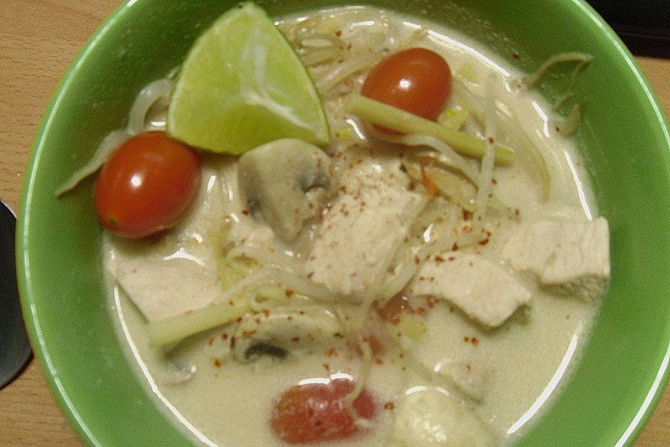 Thai - Kokossuppe mit Huhn