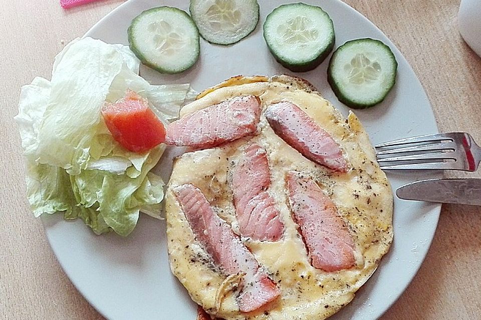 Omelett mit geräuchertem Lachs