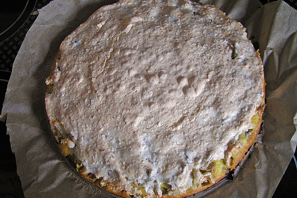 Rhabarberkuchen mit Kokosbaiser