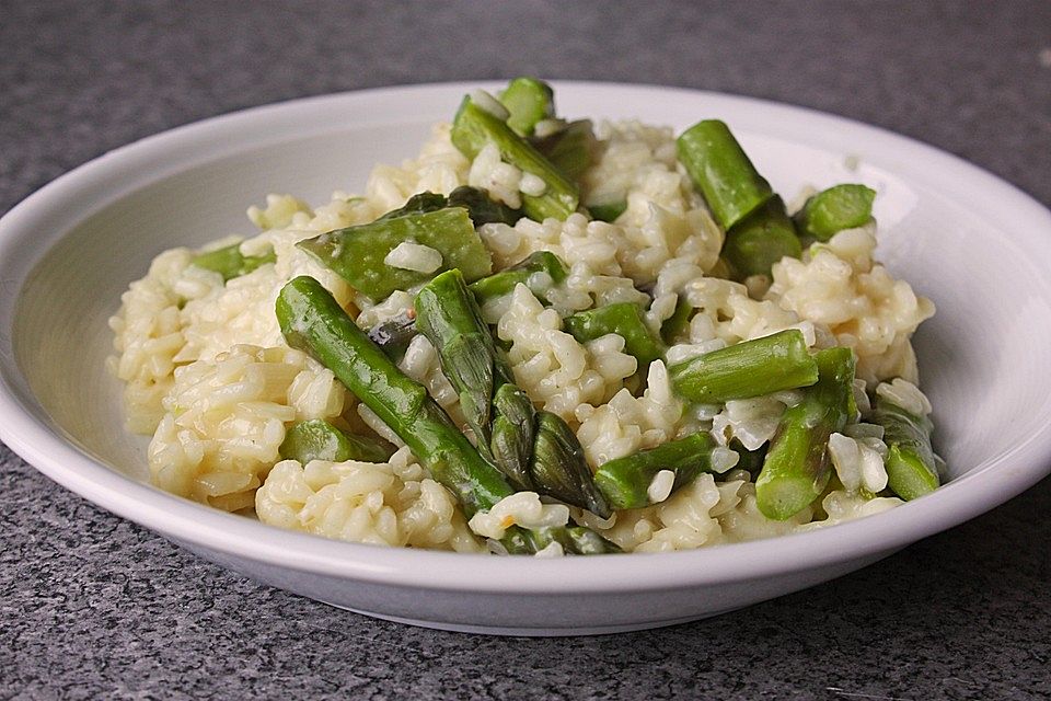 Leckeres Spargelrisotto für Kalorienbewusste