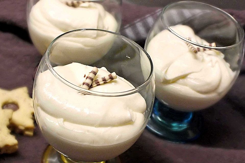 Weiße Mousse au Chocolat