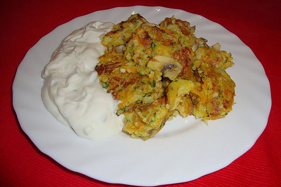 Gemüseschmarrn mit Knoblauchdip