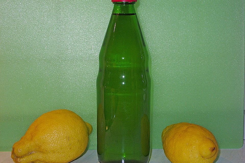 Zitronen - Melisse - Saft