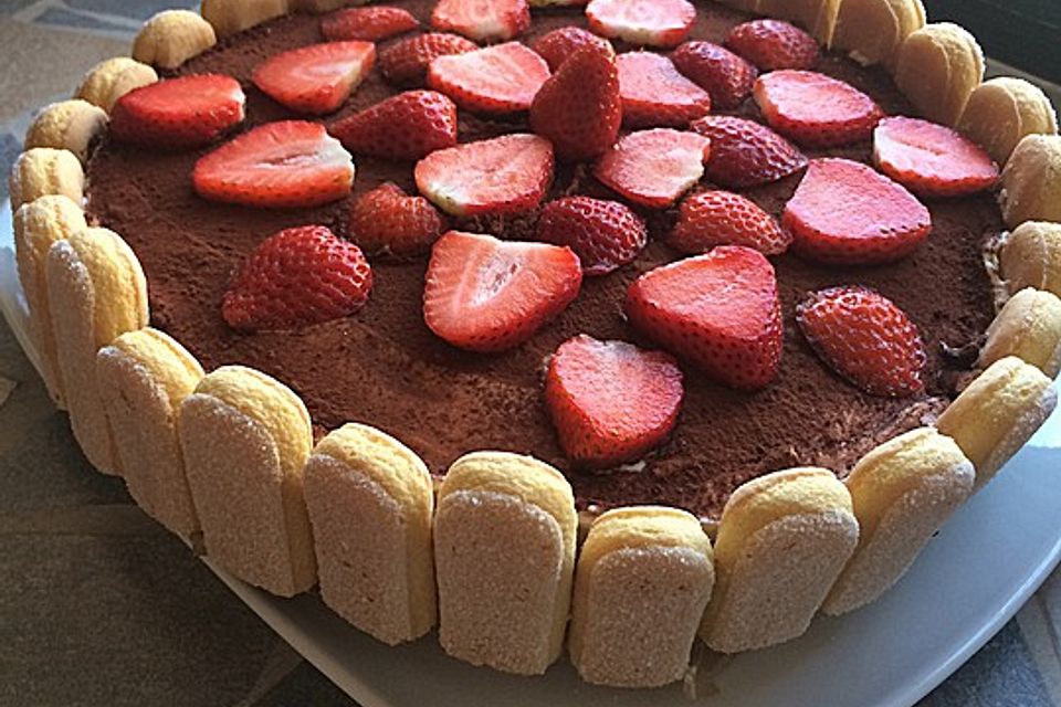 Erdbeer - Tiramisu Torte