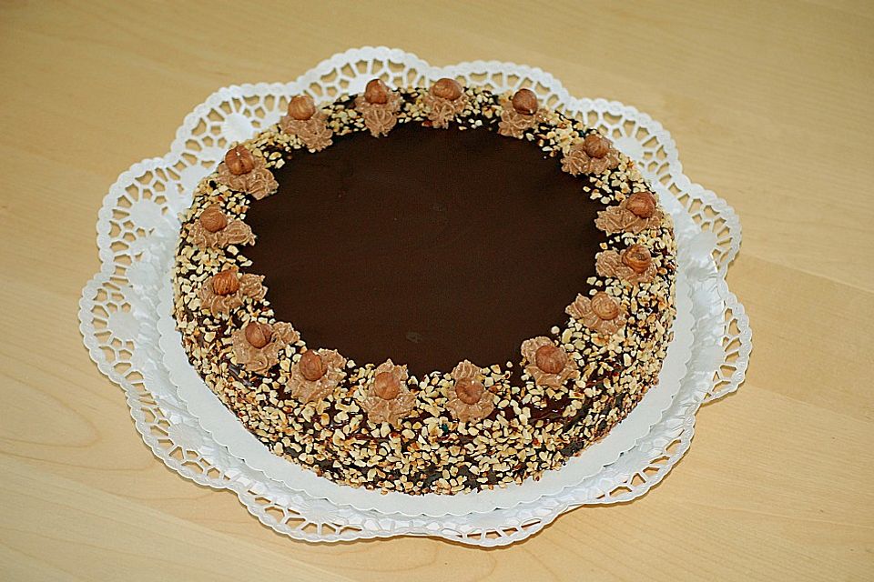 Nuss - Nougat - Torte