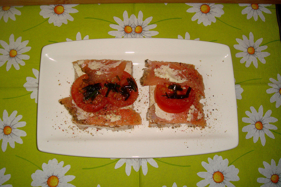 Lachs - Tomaten Brote