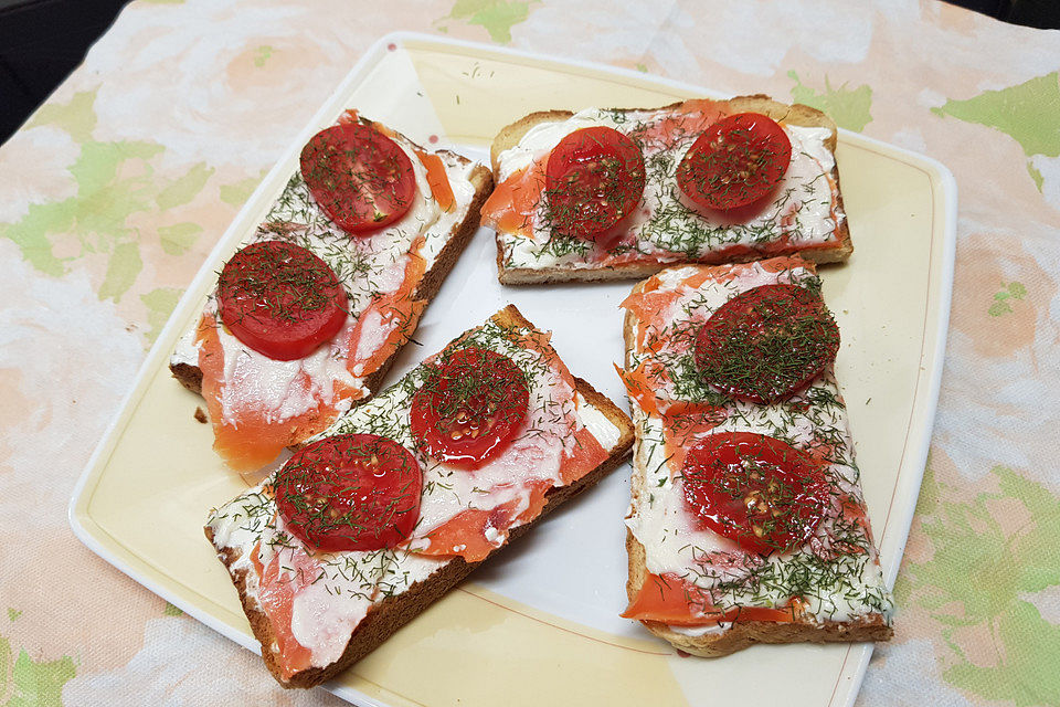 Lachs - Tomaten Brote