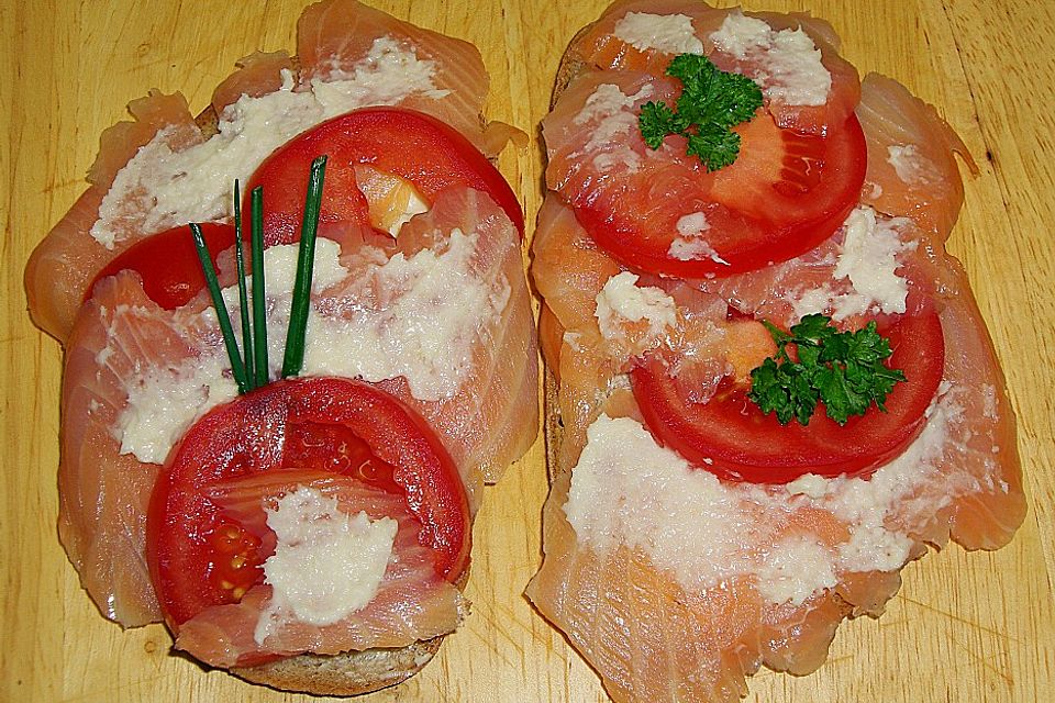 Lachs - Tomaten Brote