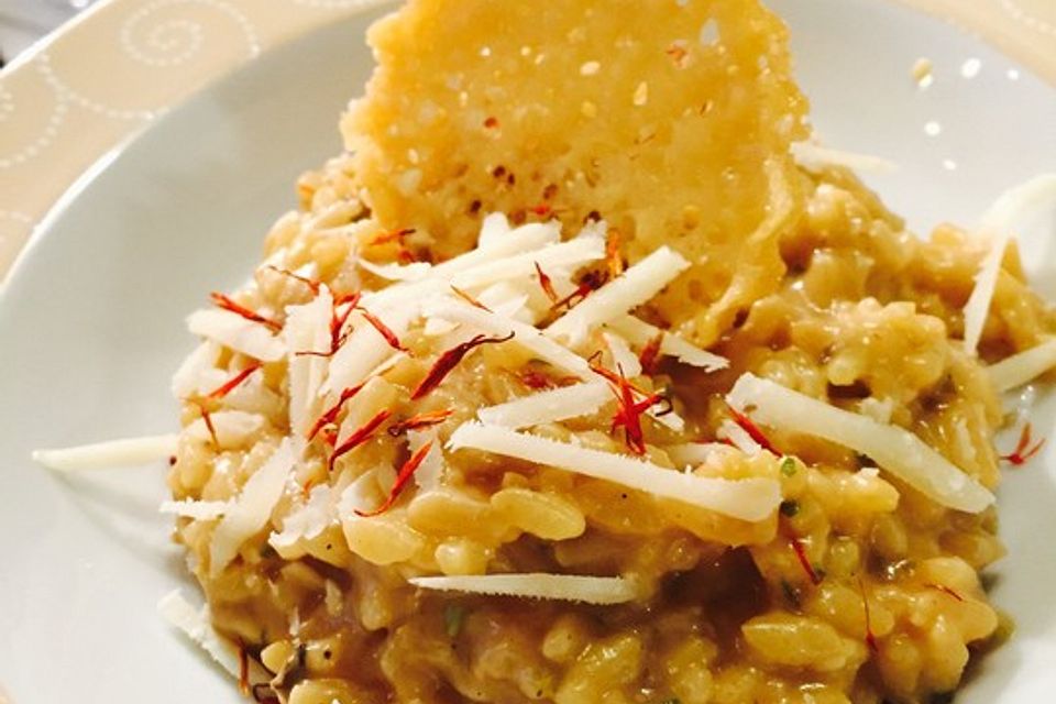 Steinpilzrisotto in der Parmesanhippe