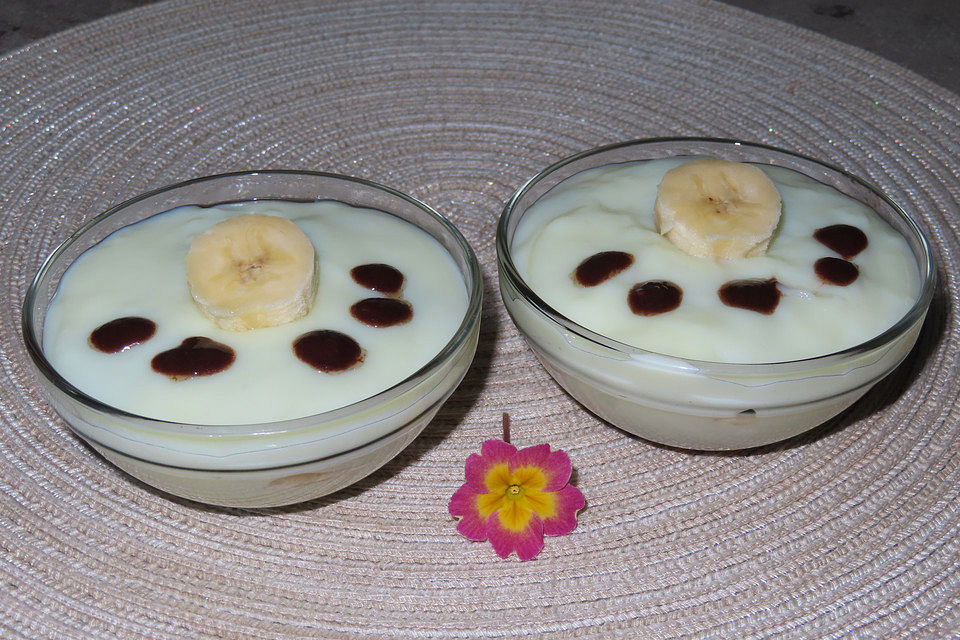 Bananenpudding mit Schokolade