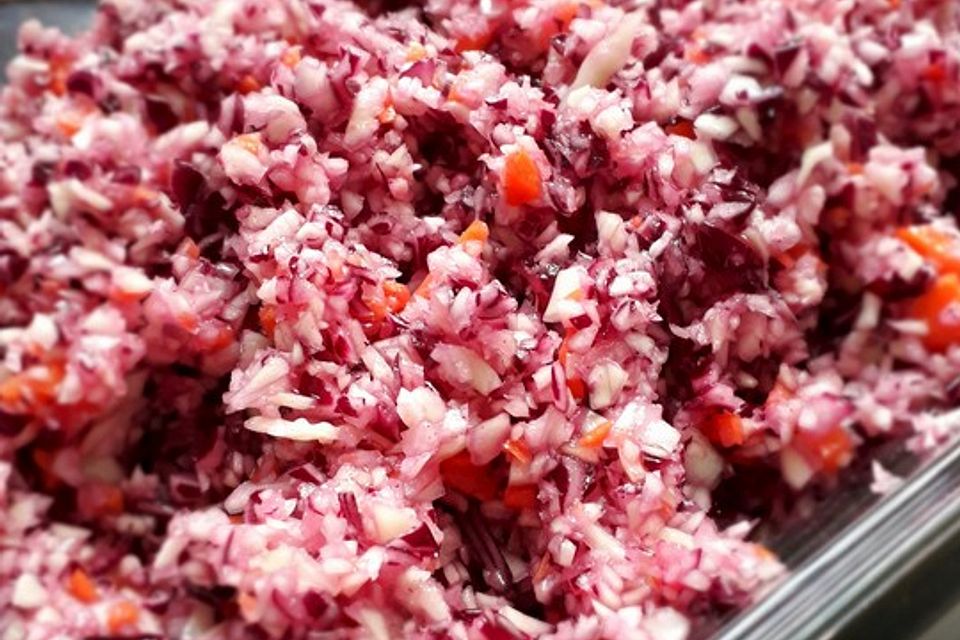 Fruchtiger Rotkohl - Möhren - Salat