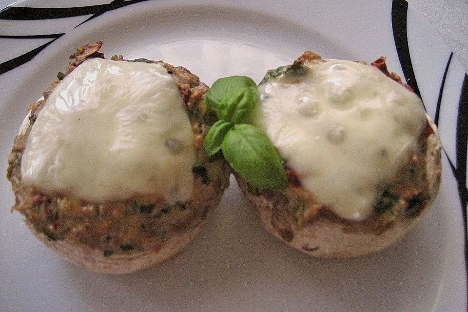 Gefüllte Riesenchampignon mit Rucola