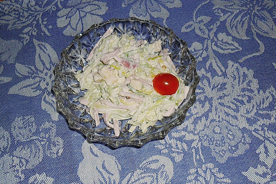 Porreesalat bzw. Lauchsalat