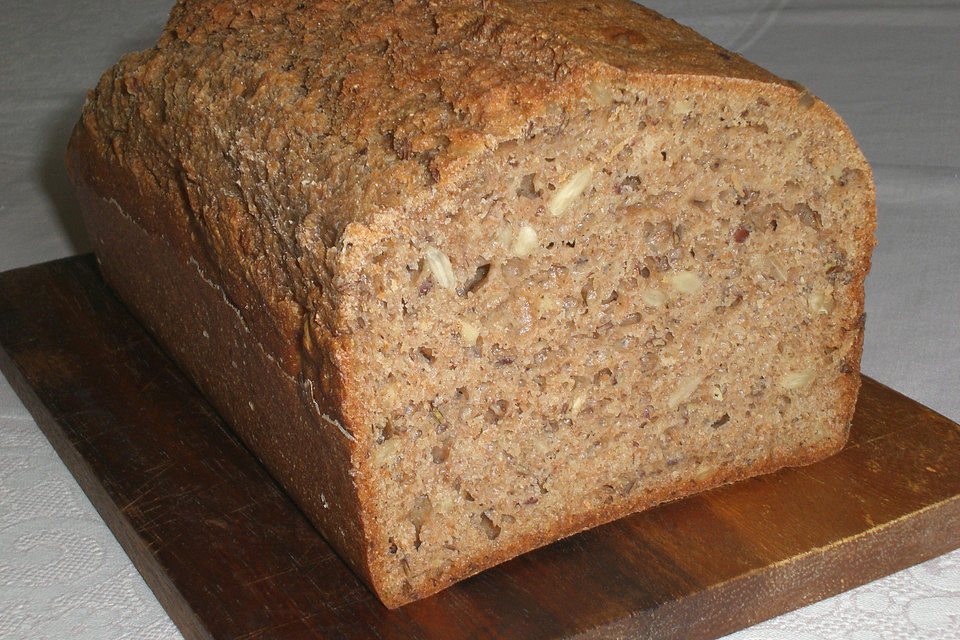 Dinkel - Buchweizen - Brot