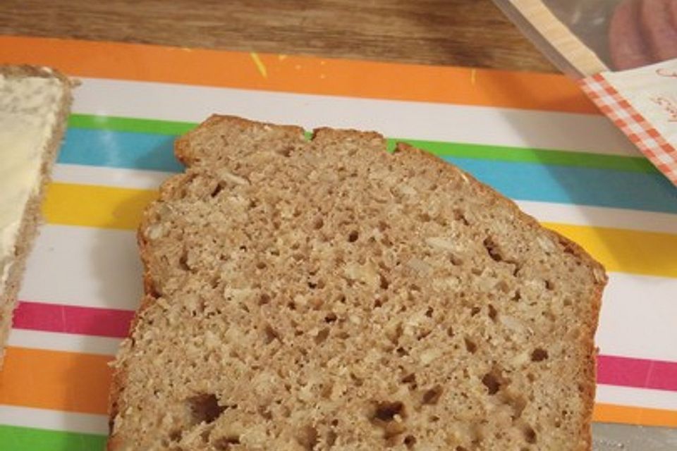 Dinkel - Buchweizen - Brot