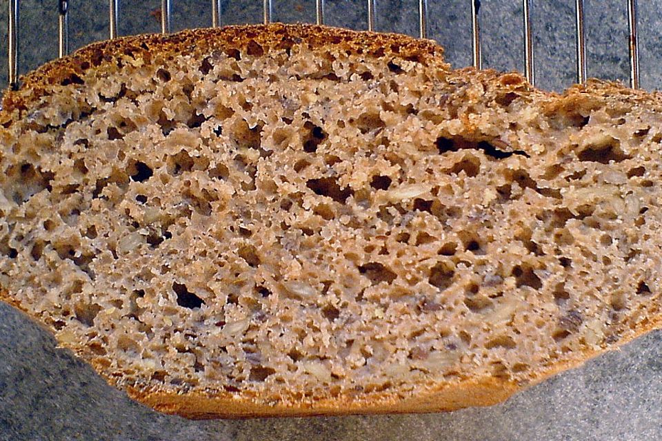 Dinkel - Buchweizen - Brot