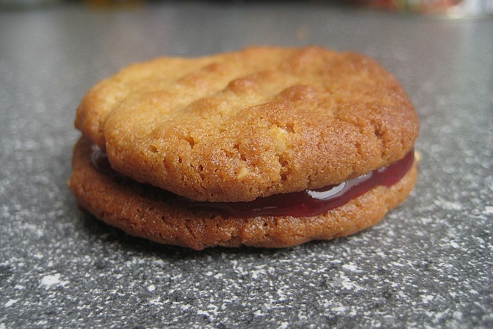 Peanutbutter and Jelly Cookies