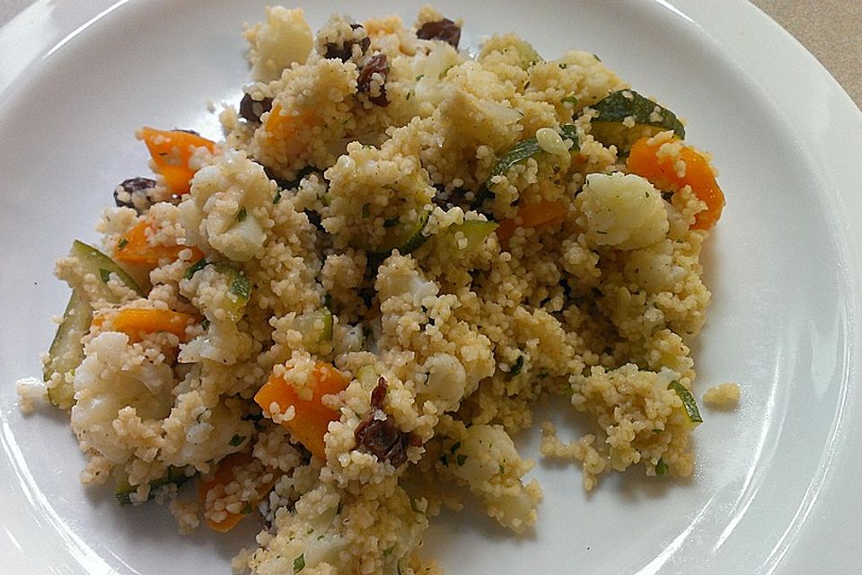 Aromatische Gemüsepfanne mit Couscous