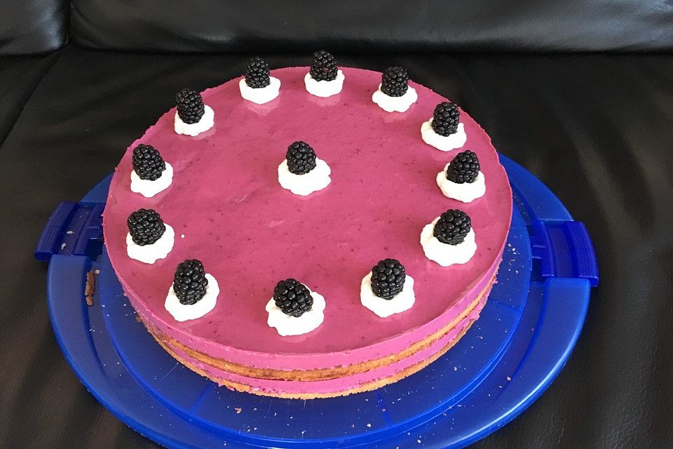 Brombeer - Quark - Torte