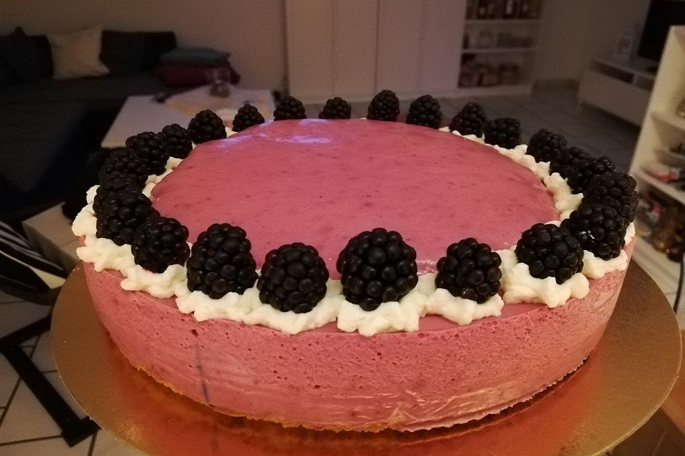 Brombeer - Quark - Torte