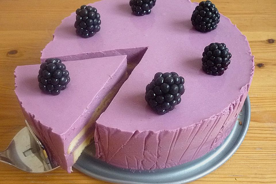 Brombeer - Quark - Torte